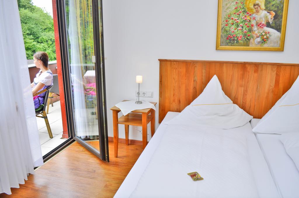 Hotel Lipmann "Am Klosterberg" Beilstein  Eksteriør bilde